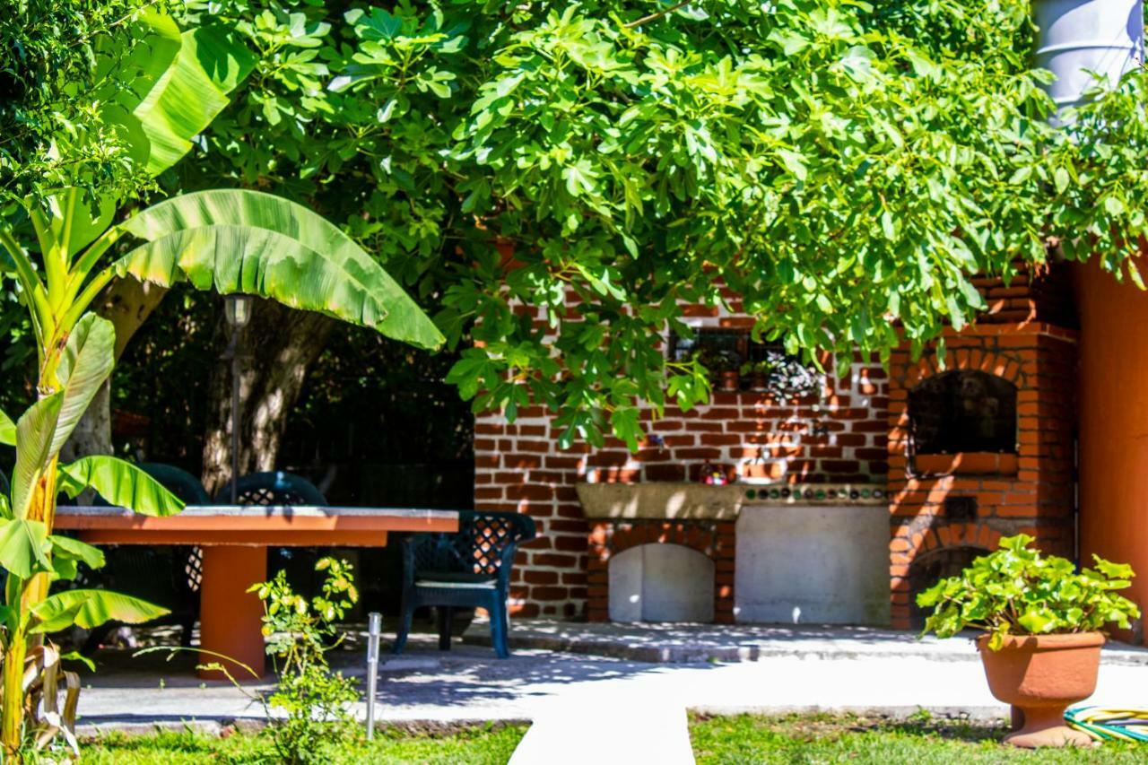 Apartments Rustic Котор Экстерьер фото